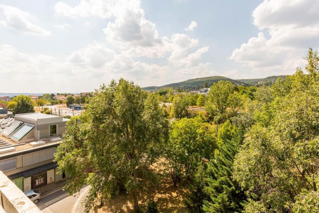 Lovely 1 Bedroom Flat - Gazdagret Budapest Exteriör bild