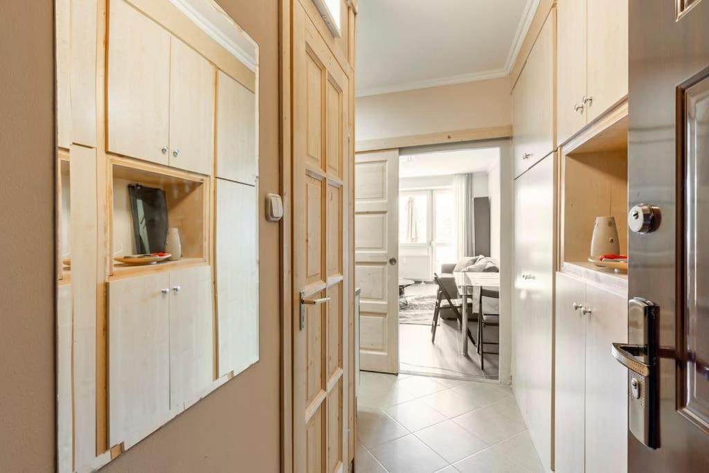 Lovely 1 Bedroom Flat - Gazdagret Budapest Exteriör bild